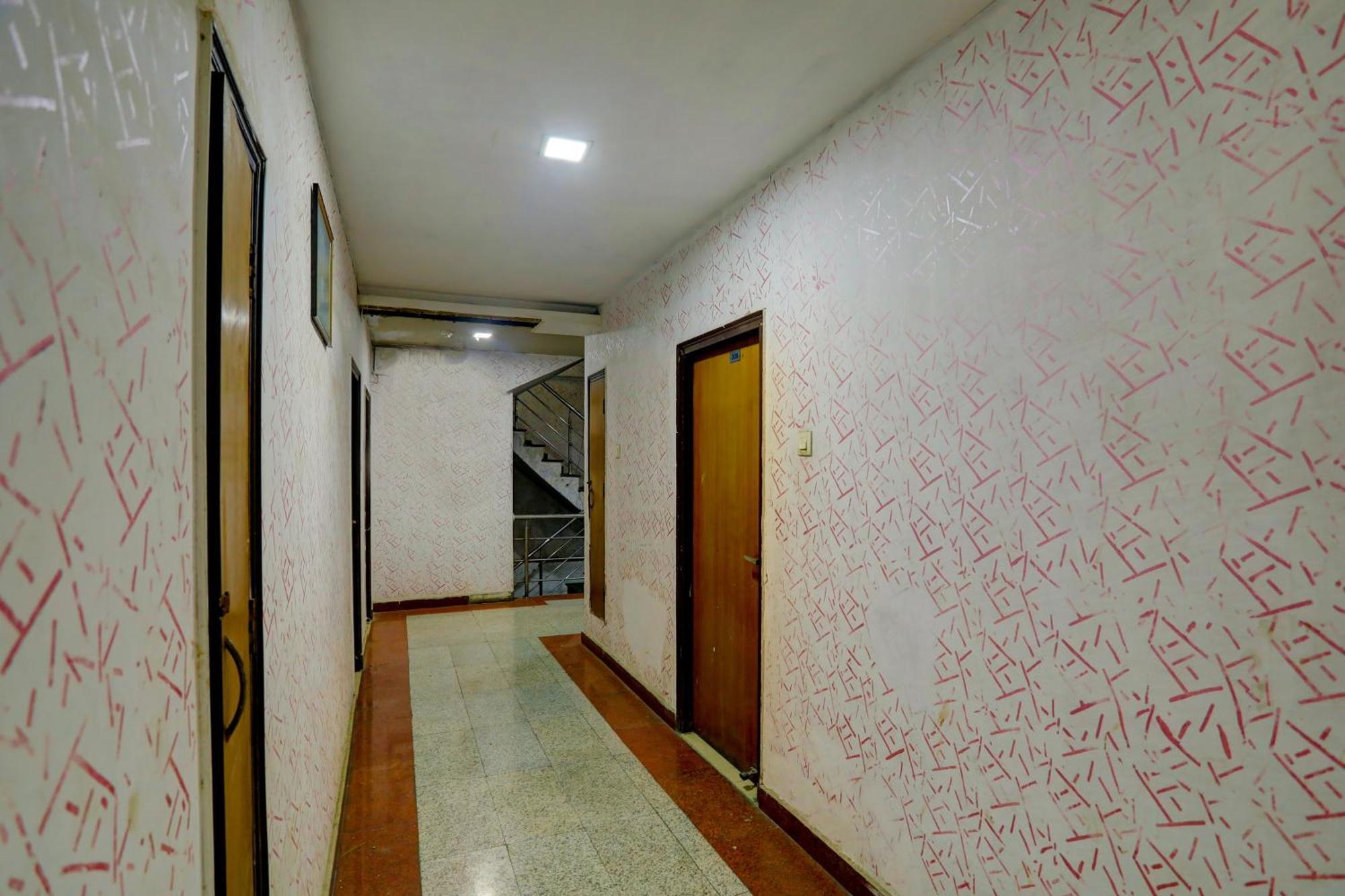 Hotel Monarch Inn لاكناو المظهر الخارجي الصورة