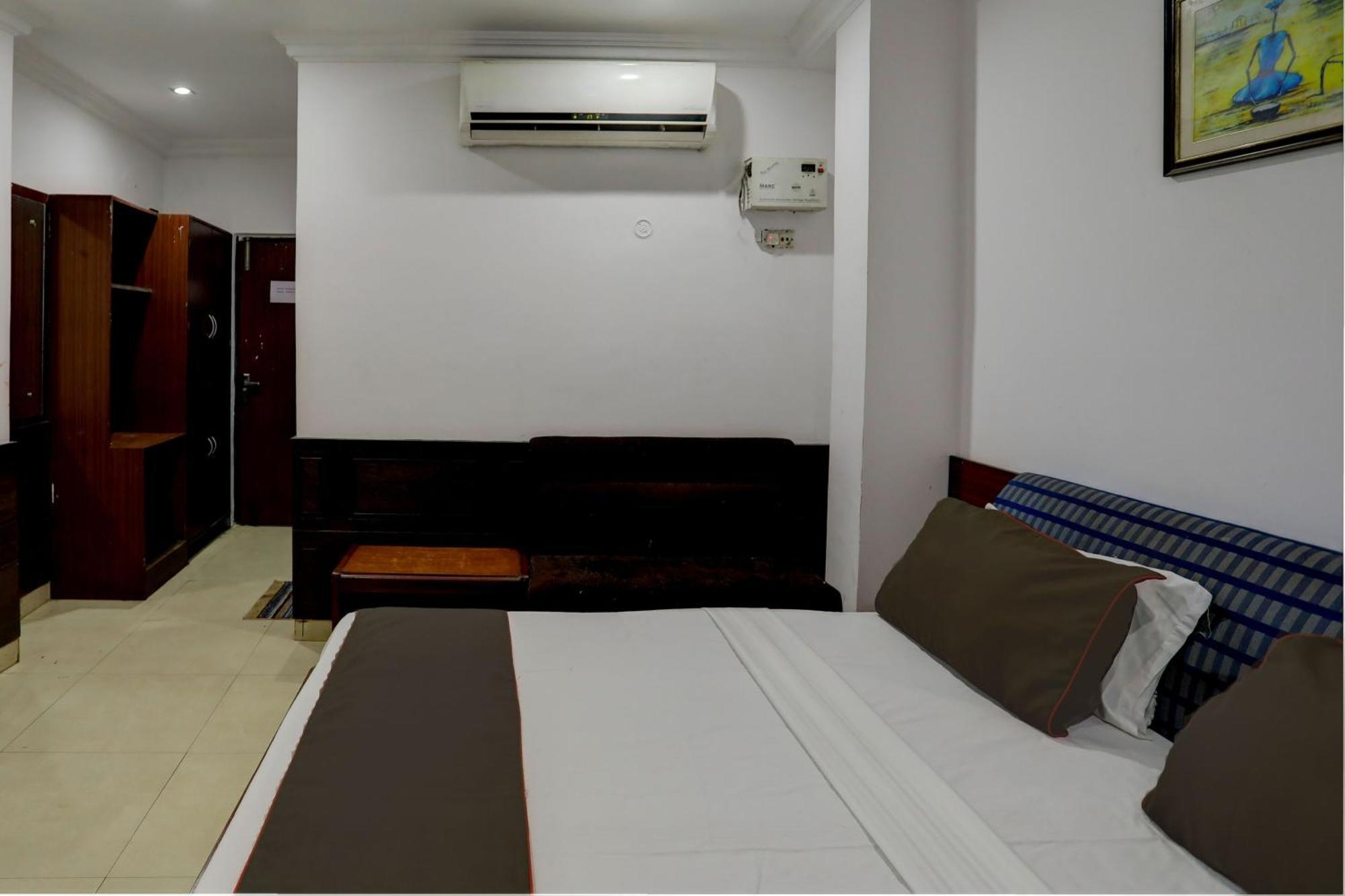Hotel Monarch Inn لاكناو المظهر الخارجي الصورة