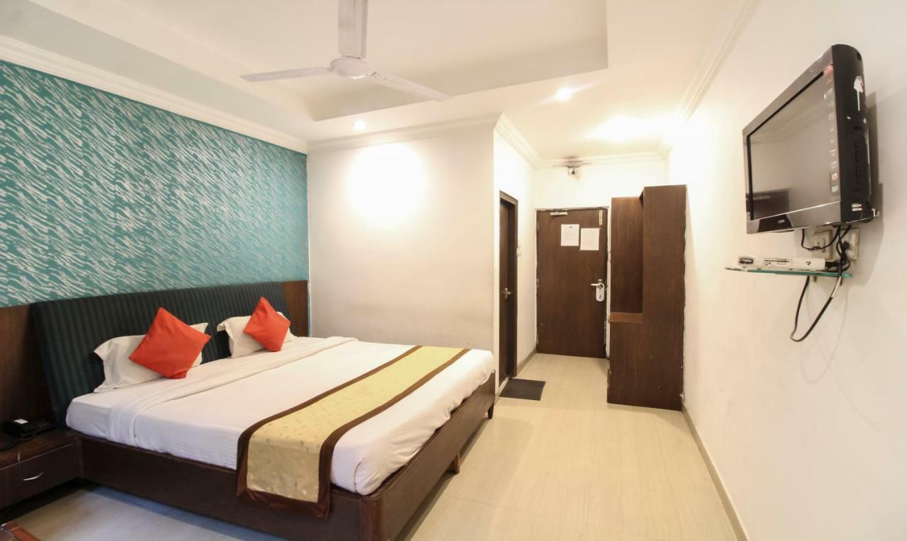 Hotel Monarch Inn لاكناو المظهر الخارجي الصورة