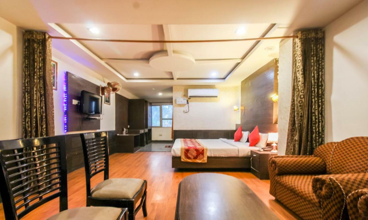 Hotel Monarch Inn لاكناو المظهر الخارجي الصورة
